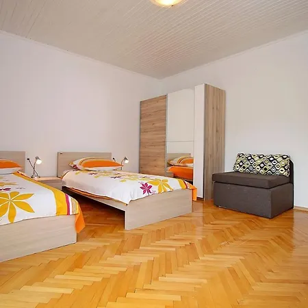 Marietta Split * Sitno Donje